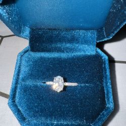 Oval Engagement 1.5 Ct Ring 10k White Gold