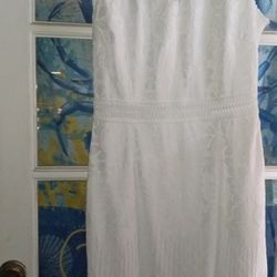 Brand New White Lace Dress Size Med.  Beautiful Dress New
