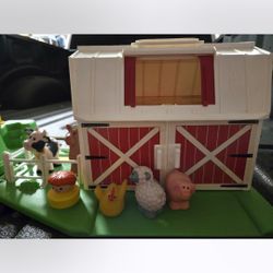 Vintage 1986 #915 Fisher Price Barn