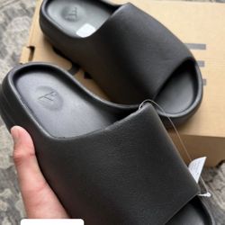yeezy onyx slides