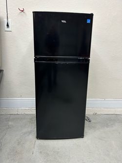 TCL 4.5 Cu. ft Compact Mini Refrigerator