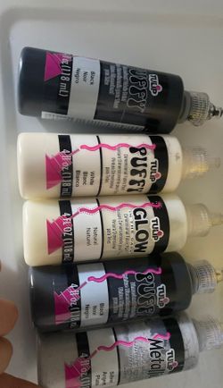 Brand new full Big Bottle Tulip Puffy Fabric Paint 5 total