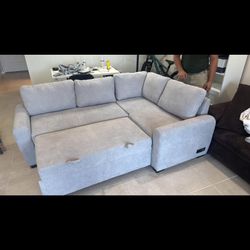 Couch 