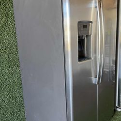GE PROFILE REFRIGERATOR 