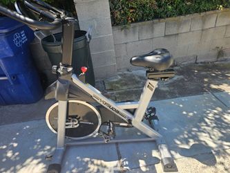 YOSHUDA EXCERCISE BIKE