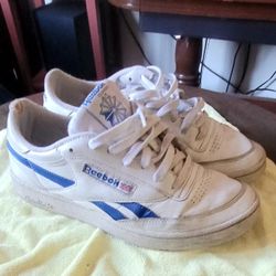 USED REEBOK SIZE  10 MEN  
