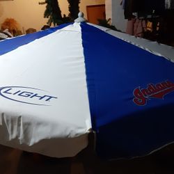 INDIANS. BUD LIGHT. TABLE UMBRELLA.  BRAND NEW IN BOX 9' BE A COOL FAN!