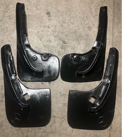 OEM Mud flaps Mercedes W124
