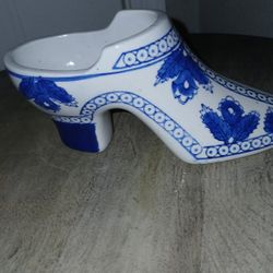 Chinese Blue & White Slipper 