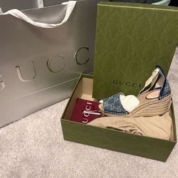 Original brand new Gucci shoe￼