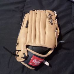 Rawling Softball Glove