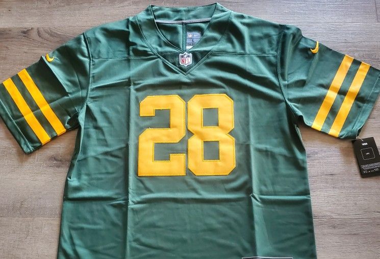 Packers #28 Dillon Men's Large Jersey 