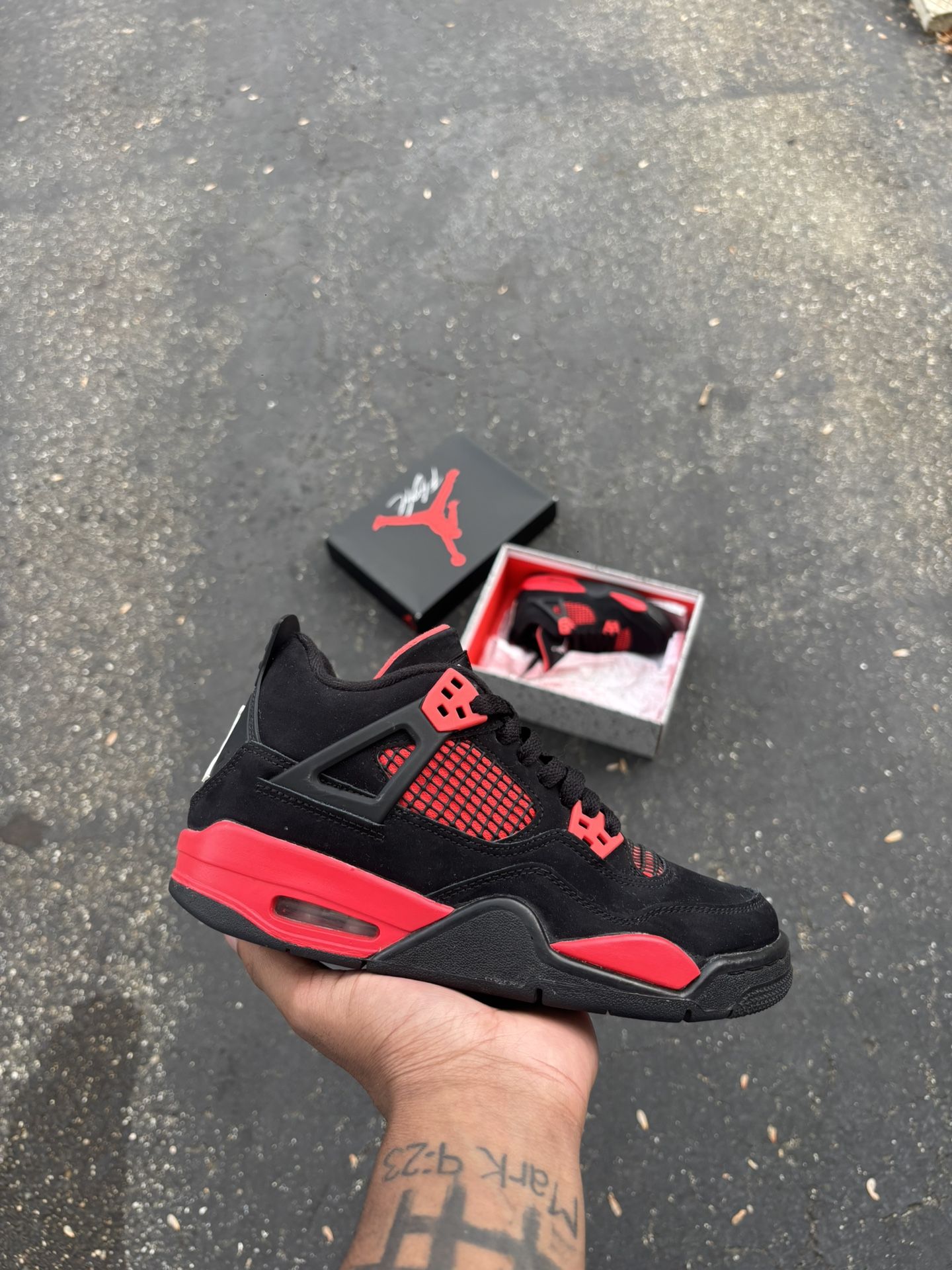 Air Jordan Retro 4 “Red Lightning”