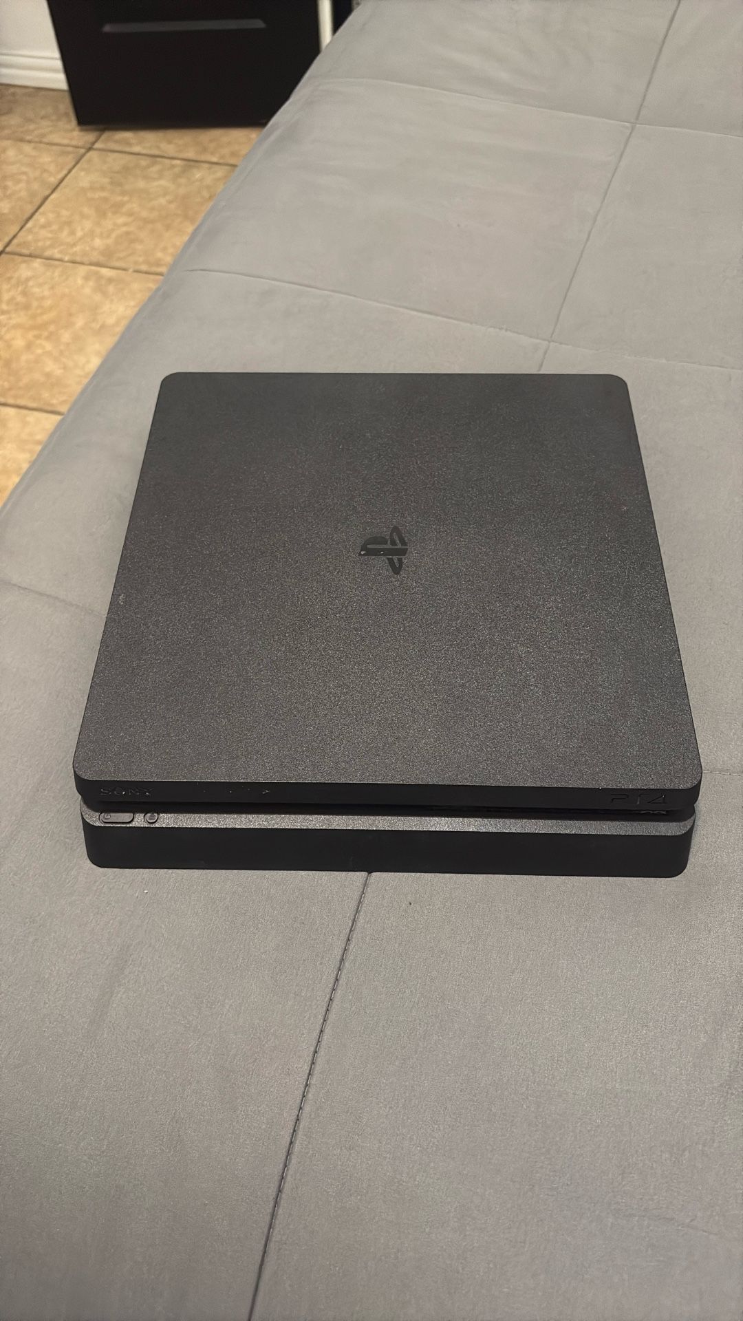 PS4