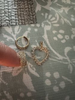 10k Hoop Zc And 14k Heart Zc 