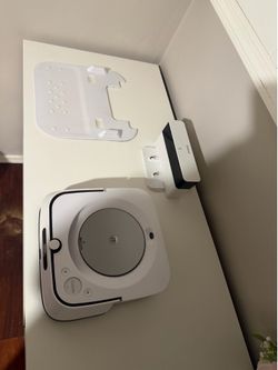 iRobot Braava Jet M6 (6110) Ultimate Robot Mop