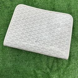 Goyard Jouvence Toiletry Bag MM White