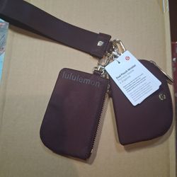 LULULEMON DUAL POUCH WRISTLET 