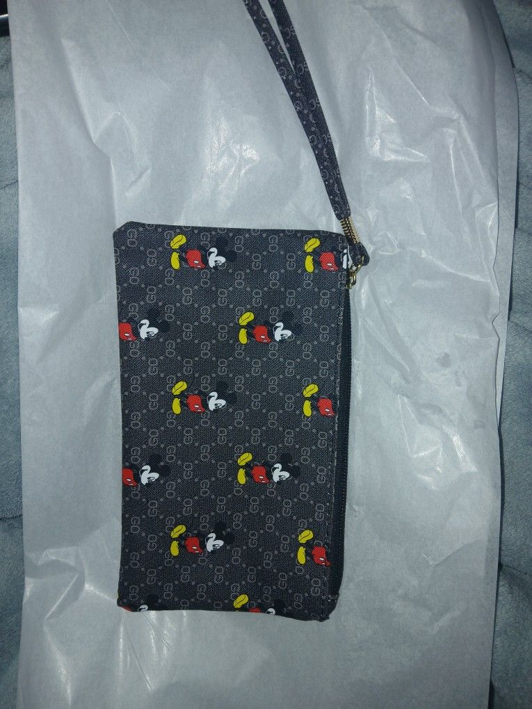 Mickey Mouse Zipper Wristlet 