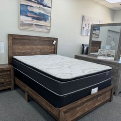 Rustic Line w/Modern Styling Bedroom Set 