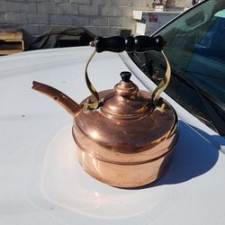 Copper Tea Kettle  Pot In Good Condition 