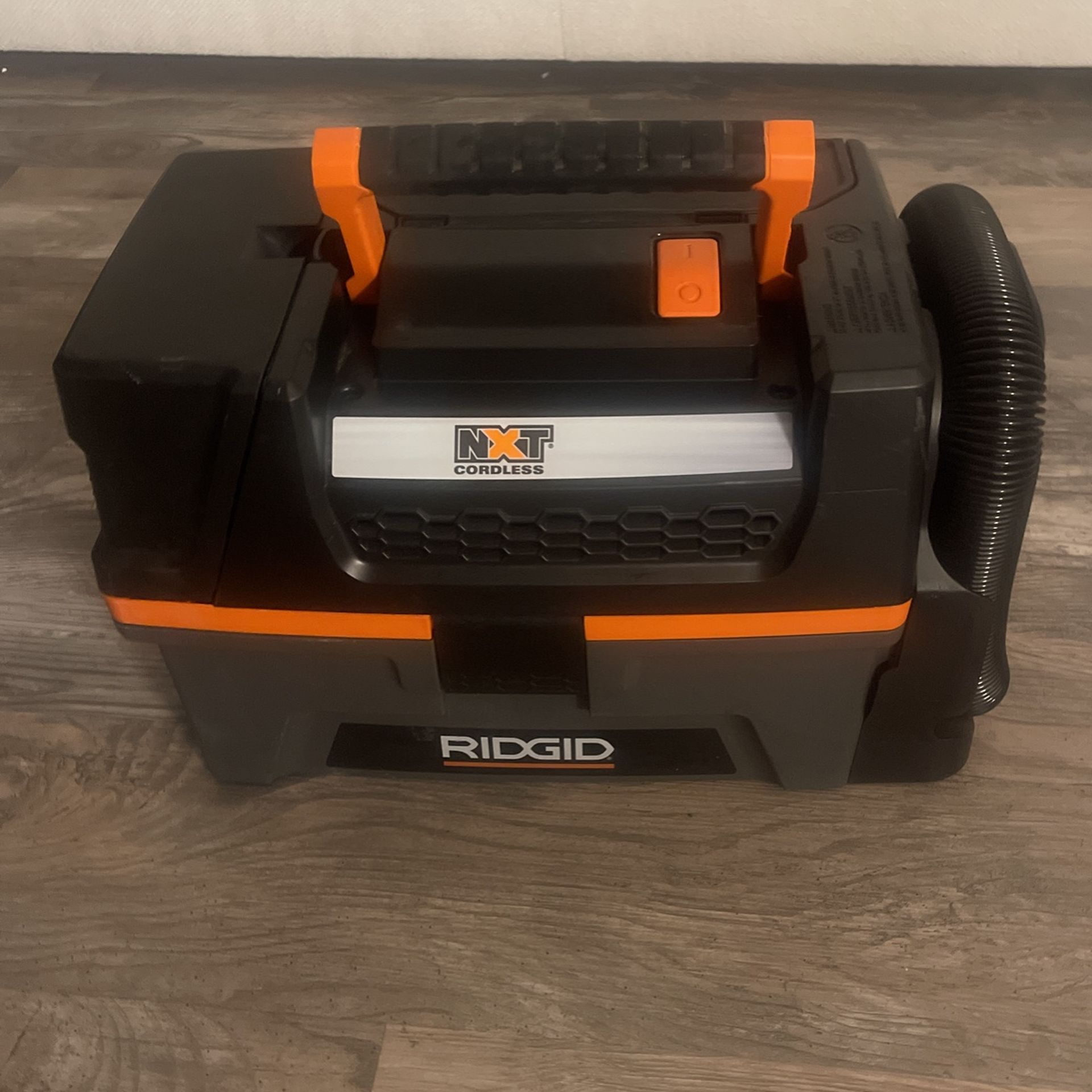 RIDGID NXT CORDLESS 18v Wet/dry Vacuum