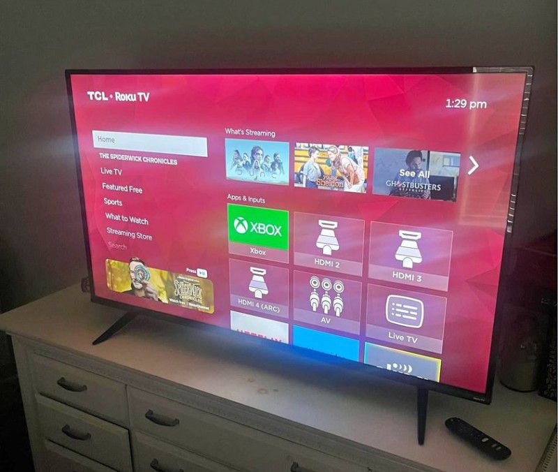 LIKE NEW TCL SMART TV LED 50" & REMOTE 