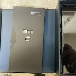 Samsung Galaxy Note  9 With Everything (great Shape)