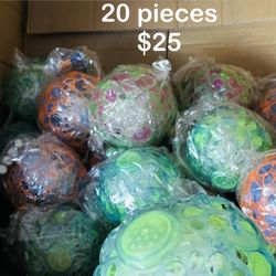 Light-Up Dancing / Bouncing Balls