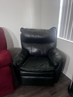 Black Leather Recliner Chair