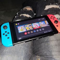 Nintendo Switch 