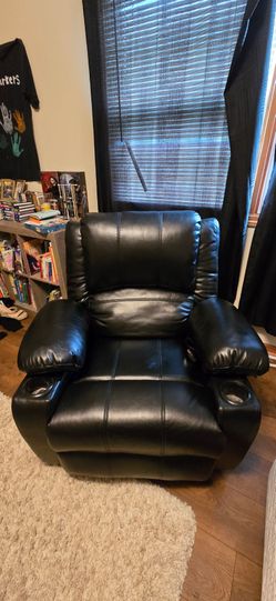 Faux leather massaging recliner chair