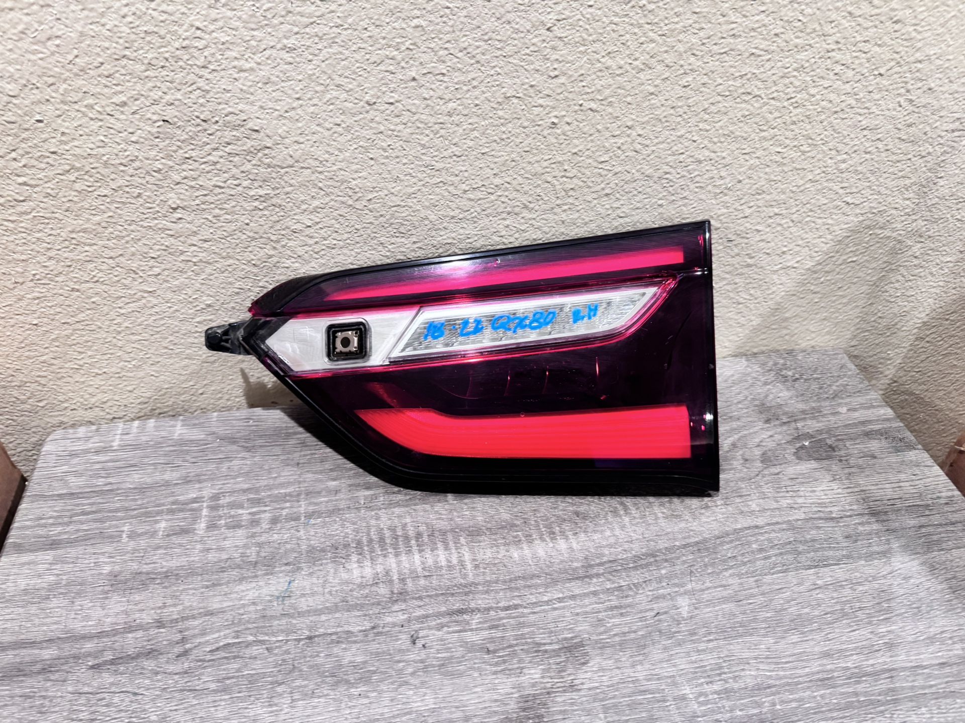 2018 To 2022 INFINITI QX80 RH TAIL LIGHT