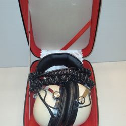 Pioneer SE-50 Stereo Headphones Head Phones W Case Over Ear SE50