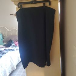 Solid Black Fully Lined Skirt Very Versatile Size  20