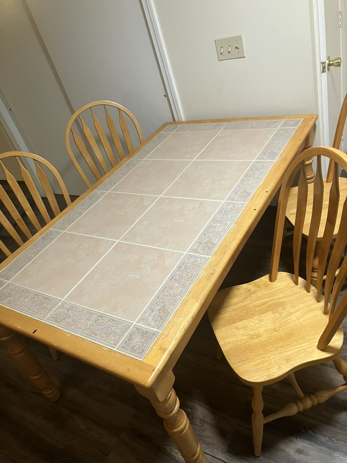 Dinning Table W/ 4 Chairs