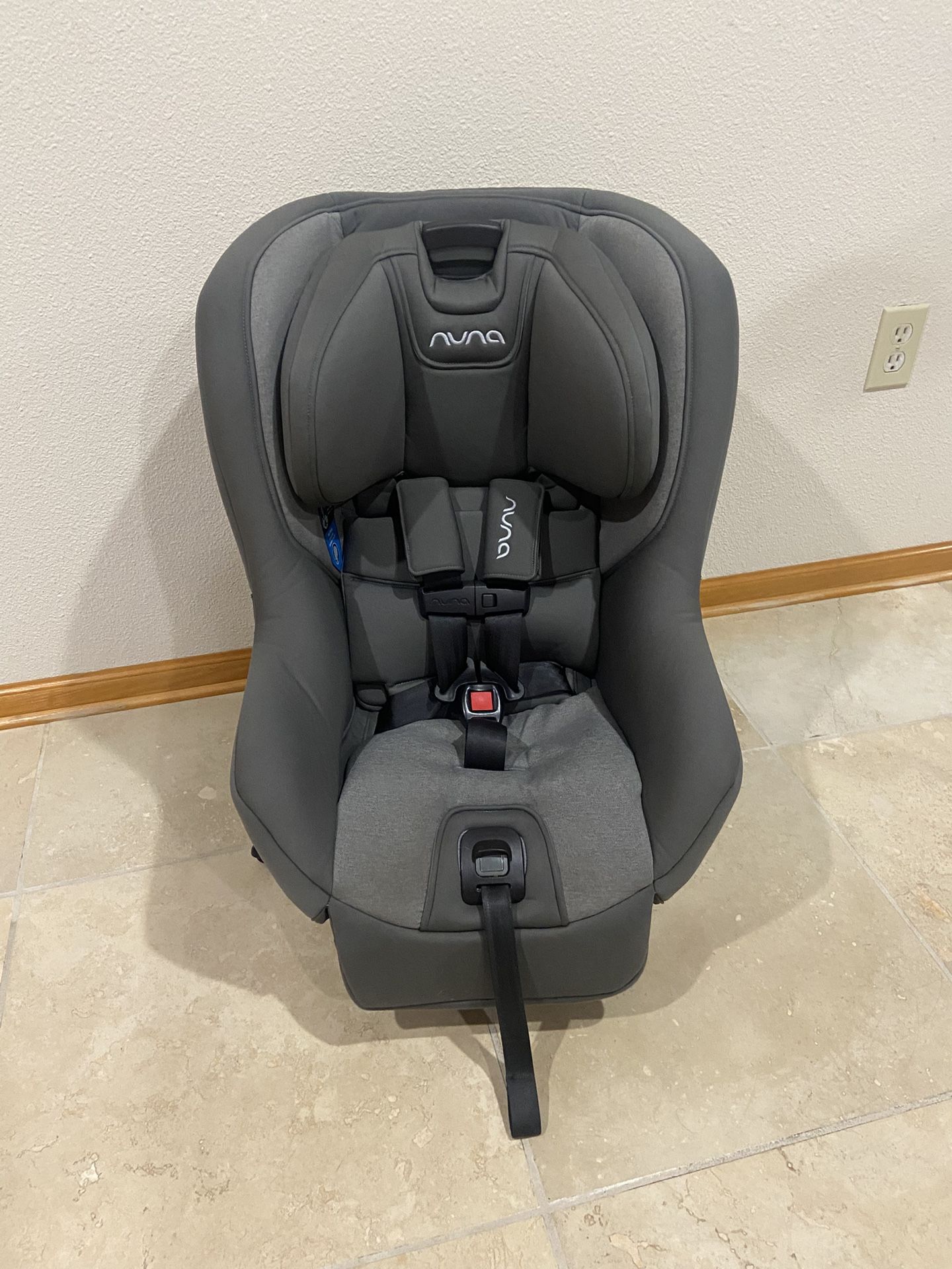 Nuna Rava Car Seat