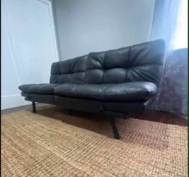 LEATHER    SOFA BED