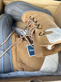 Snow Boots