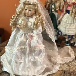 Para Coleccionistas/ Muñeca De Porcelana - Novia