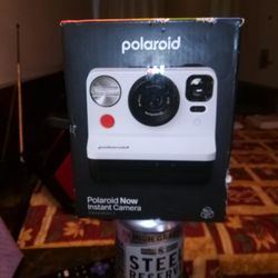 Polaroid Now. Instant Camera 