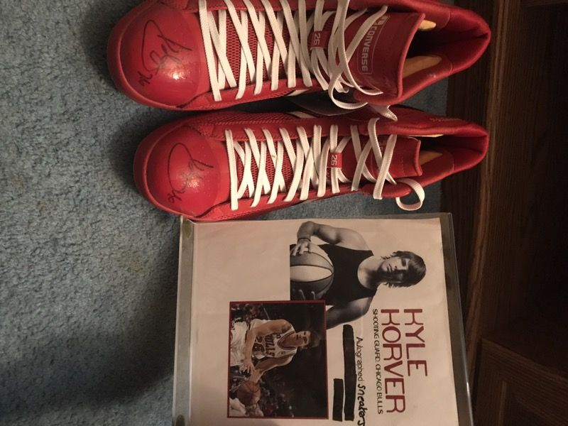 Kyle Korver official signed shoes