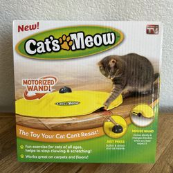 NEW Cat's Meow Motorized Wand Cat Toy Your Cat Can't Resist MSRP $19.99 See My Listings Summerlin West Las Vegas