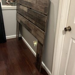 Gray Queen Head-board 