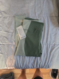 Lululemon Size 12