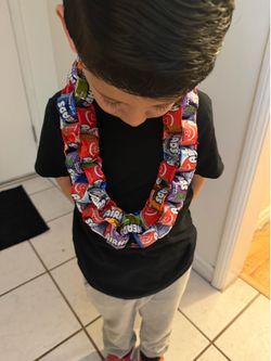 32pc Airhead Lei