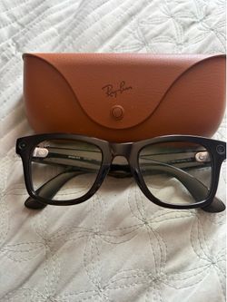Rayband meta glasses