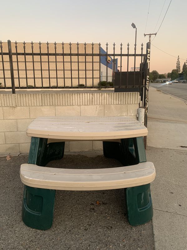 Rubbermaid Step 2 Picnic Bench for Sale in Rancho ...