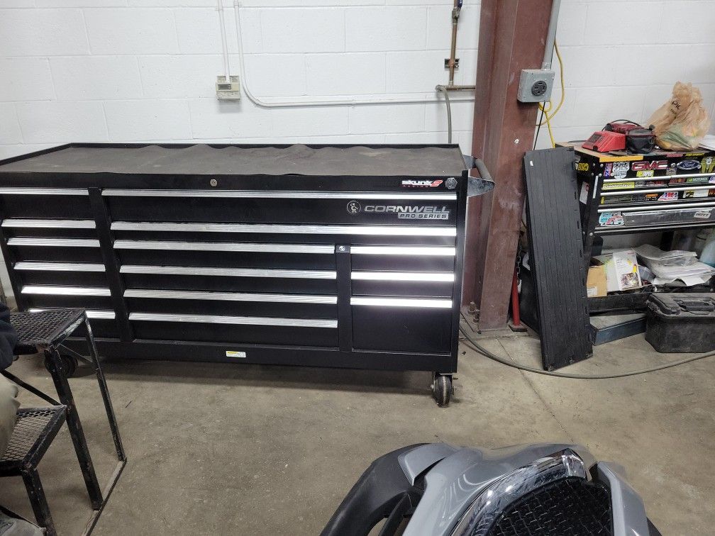 Cornwell 75 Inch Tool Box