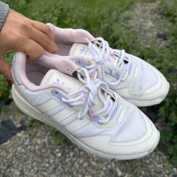 Women’s/ Girls Adidas Shoes 